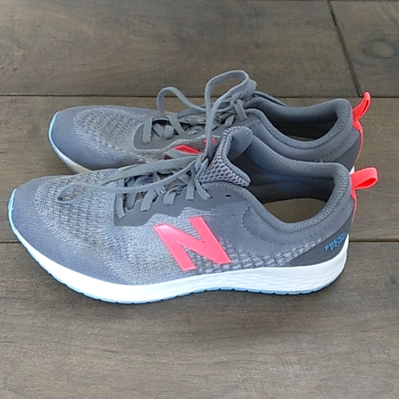 NEW BALANCE FRESH FOAM NEON PINK/ GRAY SNEAKERS WOMANS 6 - Picture 1 of 8